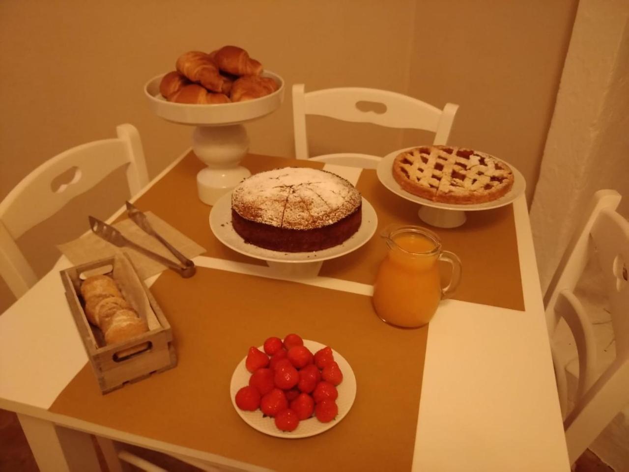 700Enolocanda Santa Giuletta 외부 사진