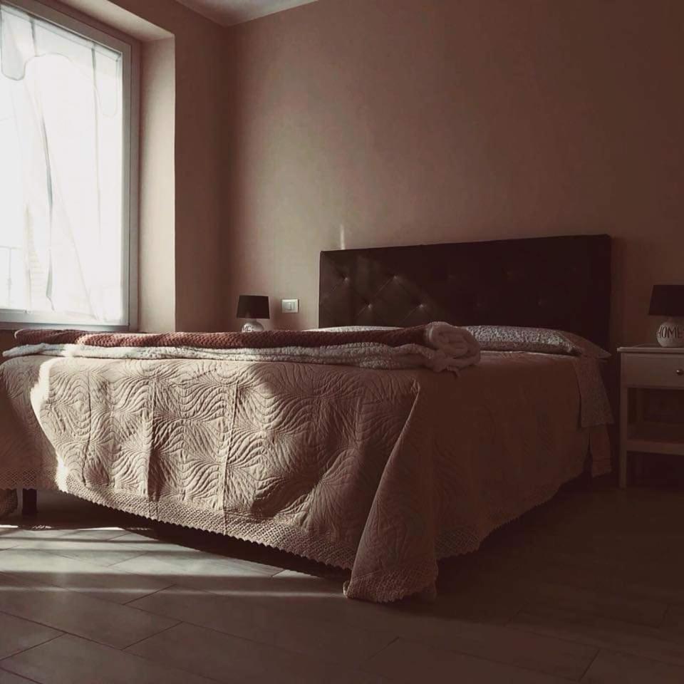 700Enolocanda Santa Giuletta 외부 사진