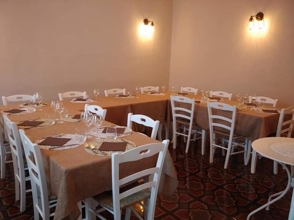 700Enolocanda Santa Giuletta 외부 사진