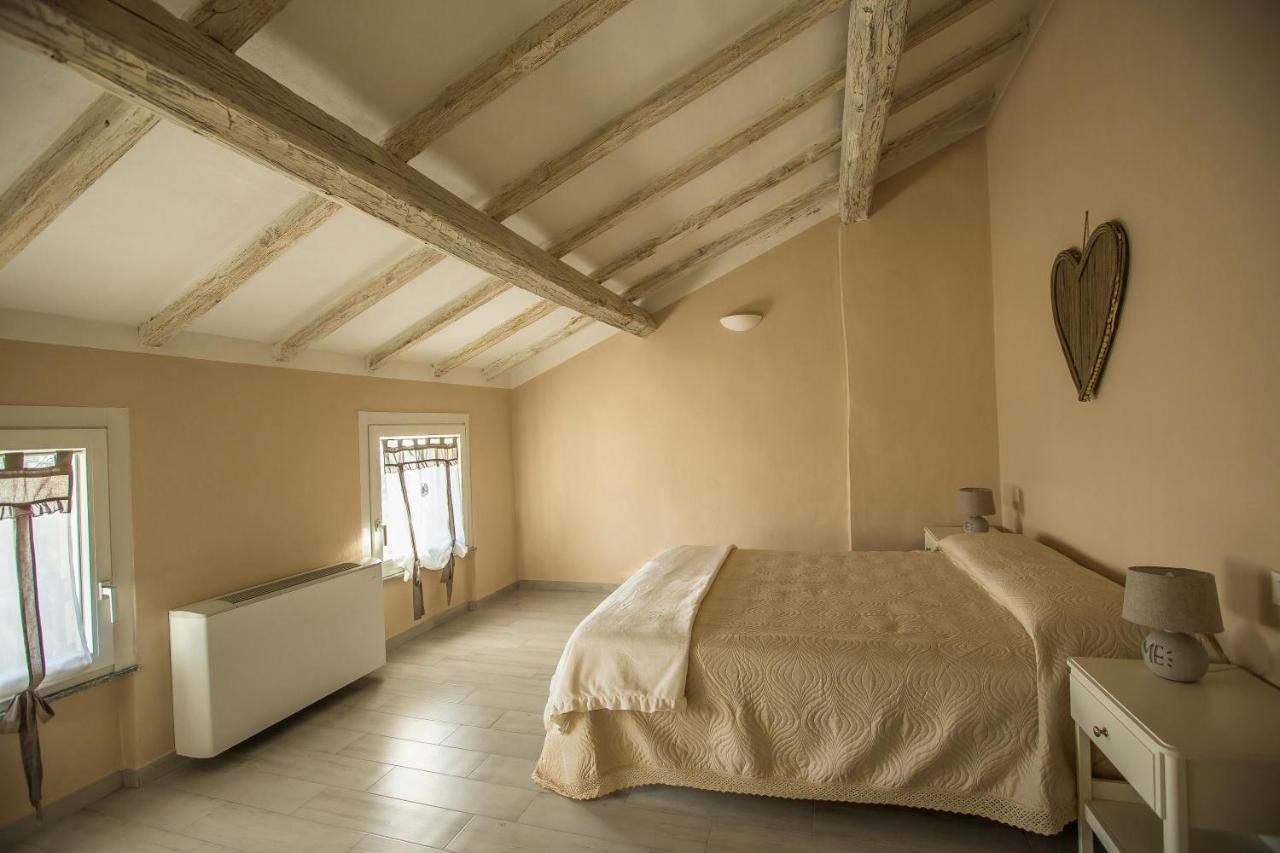 700Enolocanda Santa Giuletta 외부 사진